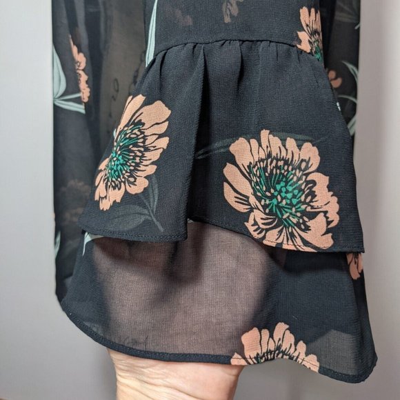 Cabi #5206 La Di Da Blouse Floral Top Black Semi Sheer size Small - Picture 5 of 10